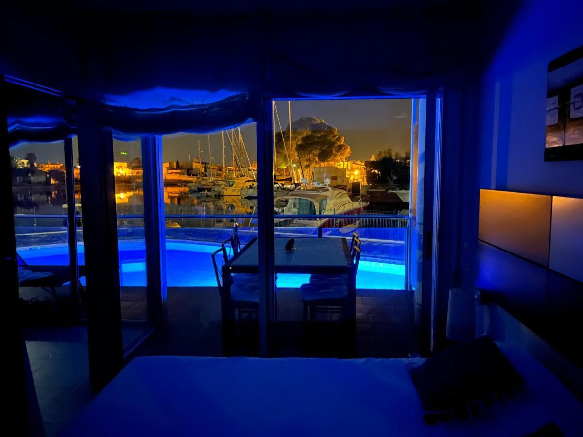 Blau Apartamento Frente A Los Canales Y Las Puestas De Sol De Roses Exterior photo